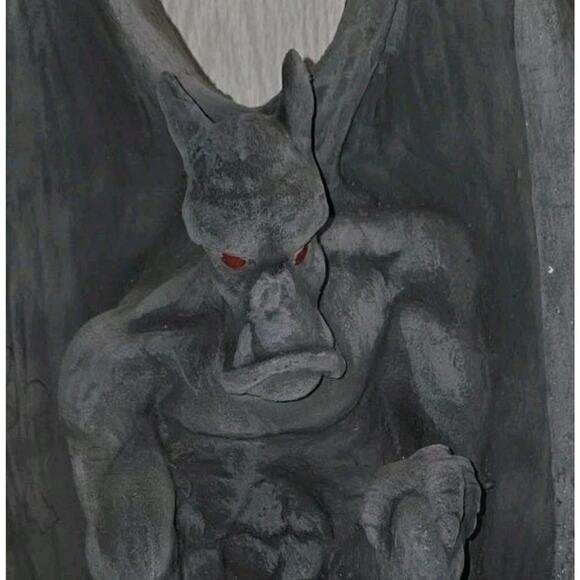 Vtg 1995 Rubies Foam Latex Gargoyle Halloween Decor Red Eyes Skulls Gothic 12" - Picture 2 of 8